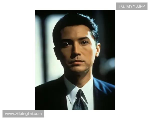 尊龙一下，回顾这位华语影坛传奇的辉煌岁月